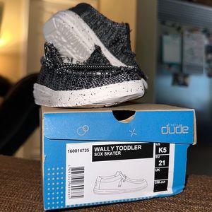 Hey Dude Toddler Size 5 Shoes
